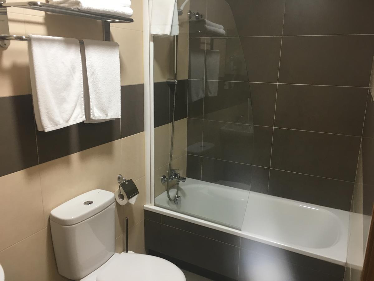Pension Begona Arzúa Buitenkant foto